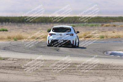 media/Oct-04-2025-OnGrid (Sat) [[44bd565ffa]]/Green Group/Grapevine/